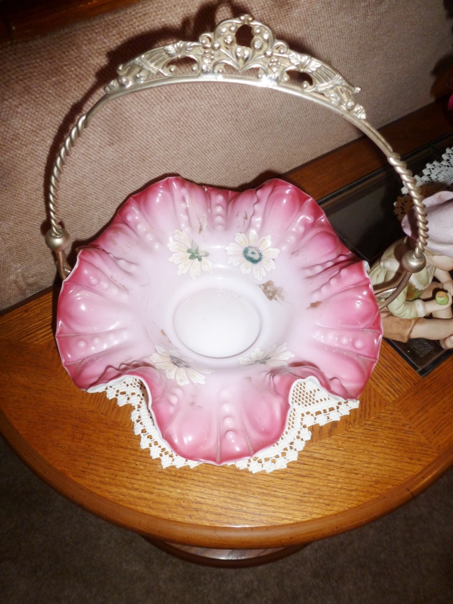 Read more about the article Jean Wilder Antiques & Collectibles Auction