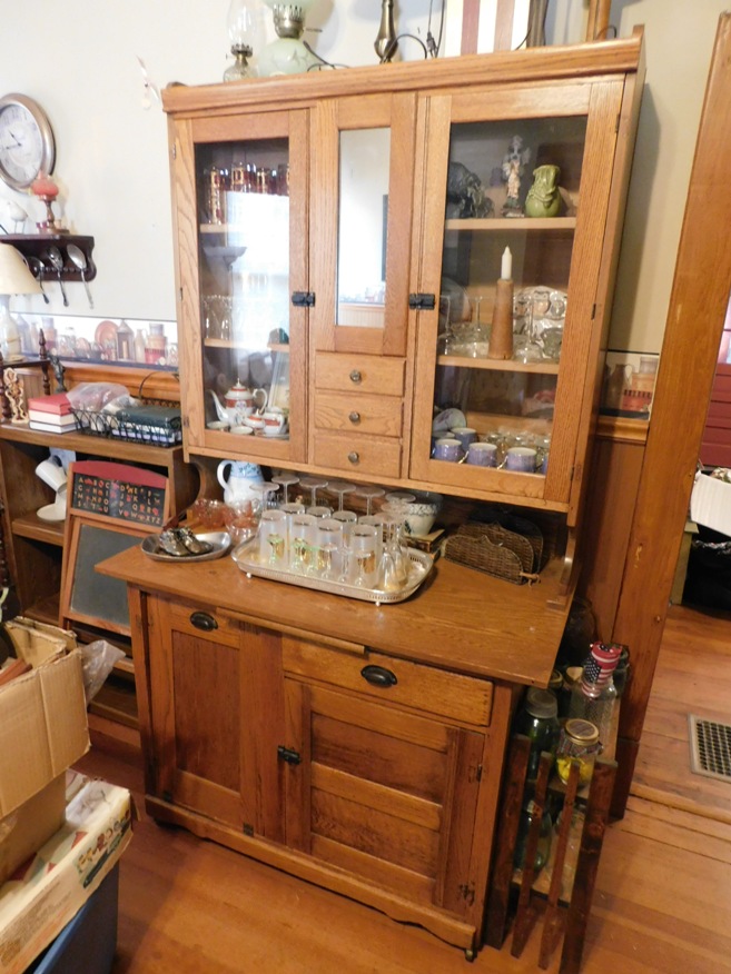 Read more about the article Late Fred & Mary Layton Auction