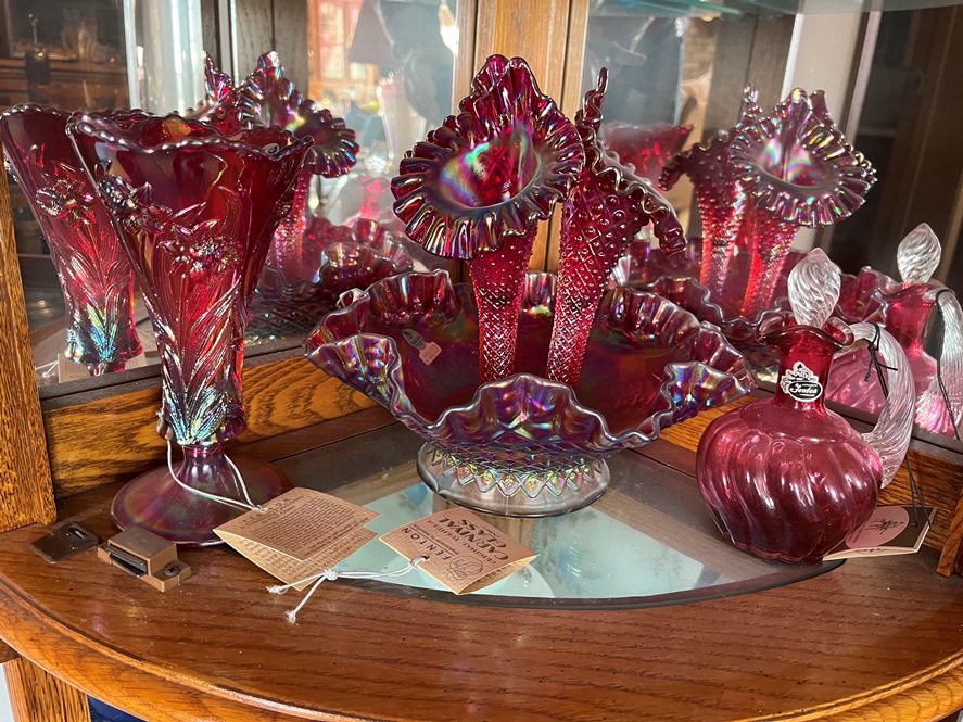 Read more about the article Russell & Carrie Sitton Auction – Late Michele Pettig – Late Vincent & Mary Lou Sharpe 🗓