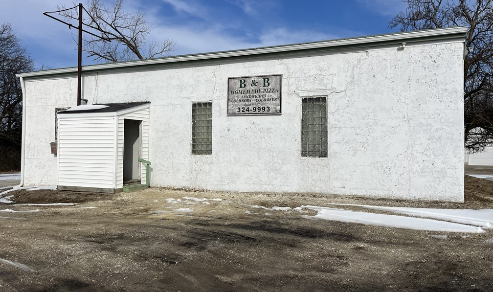 Read more about the article Absolute Real & Personal Property Auction – B&B Homemade Pizza, Sandwiches, Cold Soda & Beer – Bob & Jo Ann Cannon 🗓